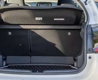 Hybride 15,0L Motor von Toyota Yaris 2026 zur Miete in Becici.