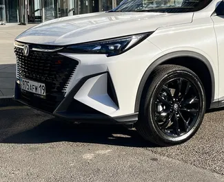 Vermietung Changan X5 Plus. Wirtschaft, Komfort, SUV Fahrzeug zur Miete in Kasachstan ✓ Kaution Keine Kaution ✓ Versicherungsoptionen KFZ-HV, Keine Kaution.