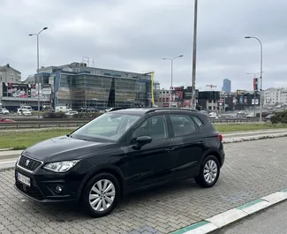 Frontansicht eines Mietwagens SEAT Arona in Belgrad, Serbien ✓ Auto Nr.16042. ✓ Automatisch TM ✓ 0 Bewertungen.