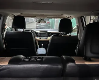 Hybride 2,5L Motor von Toyota Rav4 2018 zur Miete in Kutaisi.