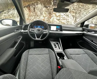 Vermietung Volkswagen Golf 8. Wirtschaft, Komfort, Premium Fahrzeug zur Miete in Montenegro ✓ Kaution Einzahlung von 150 EUR ✓ Versicherungsoptionen KFZ-HV, TKV, VKV Plus, Diebstahlschutz, Ausland.