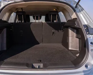 Vermietung Suzuki Grand Vitara. Komfort, Crossover Fahrzeug zur Miete in VAE ✓ Kaution Keine Kaution ✓ Versicherungsoptionen KFZ-HV, VKV Plus, VKV Komplett, Insassen, Diebstahlschutz, Keine Kaution.