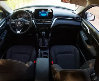 Suzuki Grand Vitara 2025 zur Miete verfügbar in Dubai, mit Kilometerbegrenzung 250 km/Tag.