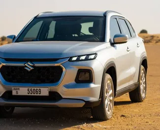 Frontansicht eines Mietwagens Suzuki Grand Vitara in Dubai, VAE ✓ Auto Nr.15998. ✓ Automatisch TM ✓ 0 Bewertungen.