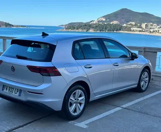 Diesel 2,0L Motor von Volkswagen Golf 8 2022 zur Miete in Rafailovici.