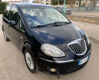 Mietwagen Lancia Musa 2010 in Albanien, mit Benzin-Kraftstoff und  PS ➤ Ab 14 EUR pro Tag.