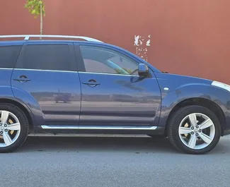 Autovermietung Peugeot 4007 Nr.16093 Schaltgetriebe am Flughafen von Tirana, ausgestattet mit einem 2,0L Motor ➤ Von Begi in Albanien.