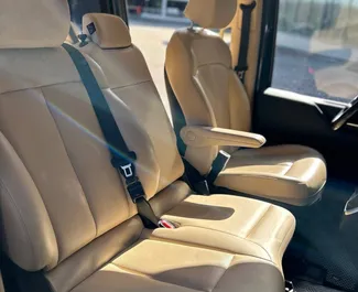 Benzin 2,2L Motor von Hyundai Staria 2024 zur Miete in Minsk.