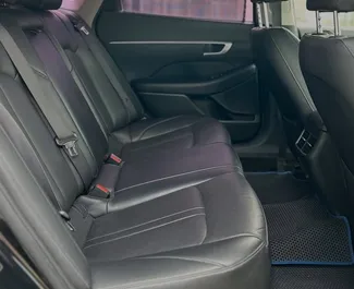 Mietwagen Hyundai Sonata 2021 in Weißrussland, mit Benzin-Kraftstoff und 150 PS ➤ Ab 46 USD pro Tag.