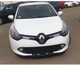 Mietwagen Renault Clio 4 2014 in Montenegro, mit Diesel-Kraftstoff und 90 PS ➤ Ab 19 EUR pro Tag.