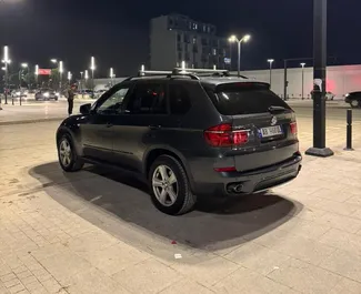 Vermietung BMW X5. Premium, Crossover Fahrzeug zur Miete in Albanien ✓ Kaution Keine Kaution ✓ Versicherungsoptionen KFZ-HV, Ausland.