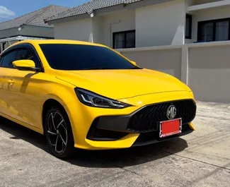 Frontansicht eines Mietwagens MG 5/GT am Flughafen Phuket, Thailand ✓ Auto Nr.16293. ✓ Automatisch TM ✓ 0 Bewertungen.