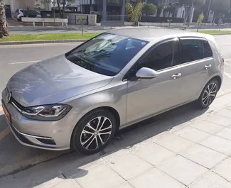 Mietwagen Volkswagen Golf 7 2022 auf Zypern, mit Benzin-Kraftstoff und 145 PS ➤ Ab 28 EUR pro Tag.