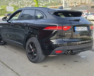 Vermietung Jaguar F-PACE. Premium, Luxus, Crossover Fahrzeug zur Miete in Montenegro ✓ Kaution Keine Kaution ✓ Versicherungsoptionen KFZ-HV, TKV, VKV Plus, Insassen, Ausland.