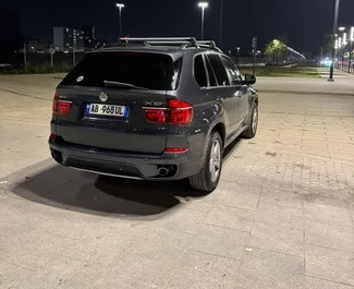 Diesel 3,0L Motor von BMW X5 2013 zur Miete in Tirana.