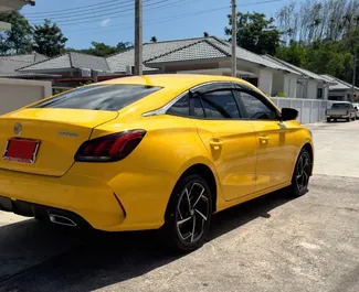 Vermietung MG 5/GT. Komfort Fahrzeug zur Miete in Thailand ✓ Kaution Einzahlung von 5000 THB ✓ Versicherungsoptionen KFZ-HV, TKV, VKV Plus, VKV Komplett, Diebstahlschutz, Junge, Keine Kaution.