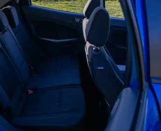 Benzin 2,0L Motor von Ford Eco Sport 2022 zur Miete in Tiflis.