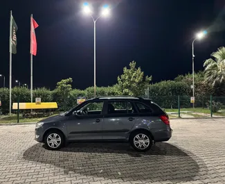 Autovermietung Skoda Fabia Nr.16444 Schaltgetriebe in Tirana, ausgestattet mit einem 1,2L Motor ➤ Von Ira in Albanien.