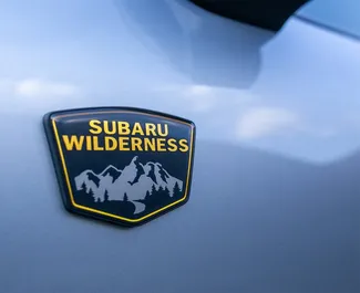 Innenraum von Subaru Crosstrek zur Miete in Georgien. Ein großartiges 5-Sitzer Fahrzeug mit Automatisch Getriebe.