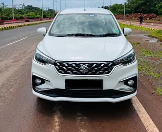 Frontansicht eines Mietwagens Suzuki Ertiga am Flughafen Goa, Goa ✓ Auto Nr.16168. ✓ Schaltgetriebe TM ✓ 0 Bewertungen.