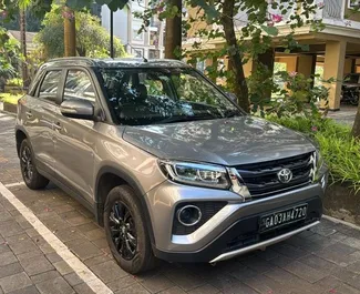 Autovermietung Toyota Urban Cruiser Nr.16191 Automatisch am Flughafen Goa, ausgestattet mit einem 1,5L Motor ➤ Von Umar in Goa.