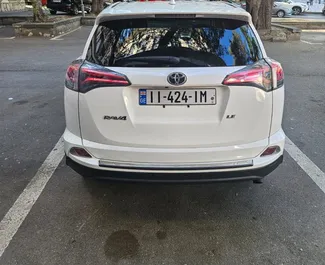 Toyota Rav4 2018 zur Miete verfügbar in Kutaisi, mit Kilometerbegrenzung unbegrenzte.