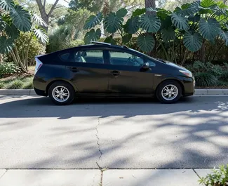 Autovermietung Toyota Prius Nr.16347 Automatisch in Batumi, ausgestattet mit einem 1,8L Motor ➤ Von Anastasia in Georgien.