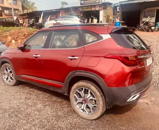 Vermietung Kia Seltos. Wirtschaft, Komfort, Crossover Fahrzeug zur Miete in Goa ✓ Kaution Einzahlung von 60 USD ✓ Versicherungsoptionen KFZ-HV.