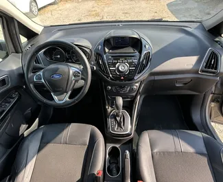 Ford B-Max 2015 mit Antriebssystem Frontantrieb, verfügbar am Flughafen von Tirana.