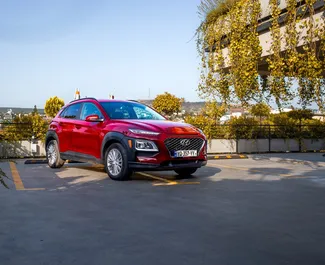 Vermietung Hyundai Kona. Komfort, Crossover Fahrzeug zur Miete in Georgien ✓ Kaution Einzahlung von 270 GEL ✓ Versicherungsoptionen KFZ-HV, TKV, VKV Plus, VKV Komplett, Insassen, Diebstahlschutz.