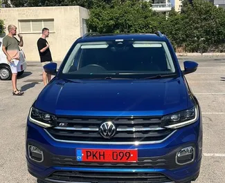 Benzin 1,0L Motor von Volkswagen T-Cross 2023 zur Miete in Limassol.
