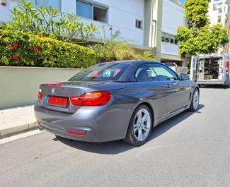 Innenraum von BMW 420 M SPORT zur Miete auf Zypern. Ein großartiges 4-Sitzer Fahrzeug mit Automatisch Getriebe.