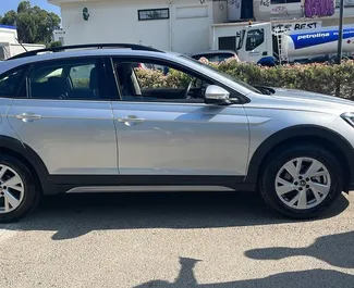 Vermietung Volkswagen Taigo. Wirtschaft, Komfort, Crossover Fahrzeug zur Miete auf Zypern ✓ Kaution Einzahlung von 500 EUR ✓ Versicherungsoptionen KFZ-HV, TKV, VKV Plus, Diebstahlschutz, Junge.