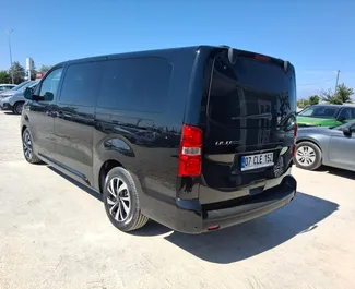 Diesel 2,2L Motor von Fiat Ulysse 2026 zur Miete am Flughafen Antalya.