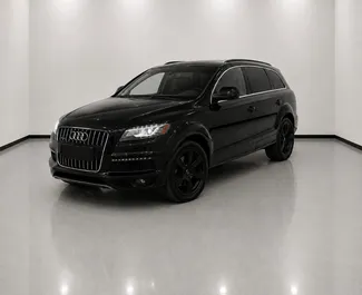 Frontansicht eines Mietwagens Audi Q7 in Tirana, Albanien ✓ Auto Nr.16406. ✓ Automatisch TM ✓ 0 Bewertungen.