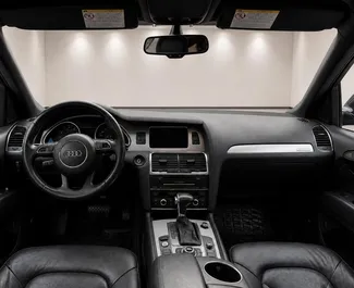 Diesel 3,0L Motor von Audi Q7 2012 zur Miete in Tirana.