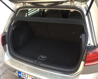 Vermietung Volkswagen Golf 7. Wirtschaft, Komfort Fahrzeug zur Miete in Montenegro ✓ Kaution Keine Kaution ✓ Versicherungsoptionen KFZ-HV, VKV Plus, Insassen, Diebstahlschutz, Ausland.