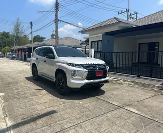Autovermietung Mitsubishi Pajero Sport Nr.16294 Automatisch am Flughafen Phuket, ausgestattet mit einem 2,4L Motor ➤ Von Viacheslav in Thailand.