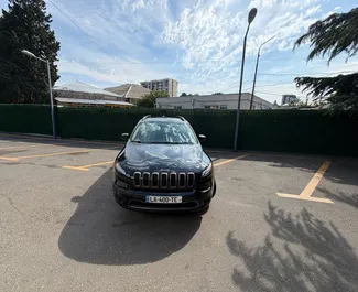 Jeep Cherokee 2016 zur Miete verfügbar in Tiflis, mit Kilometerbegrenzung unbegrenzte.