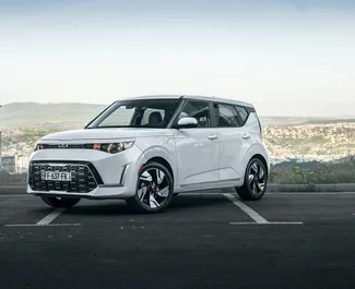 Frontansicht eines Mietwagens Kia Soul in Tiflis, Georgien ✓ Auto Nr.16555. ✓ Automatisch TM ✓ 0 Bewertungen.