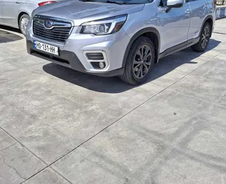 Frontansicht eines Mietwagens Subaru Forester in Tiflis, Georgien ✓ Auto Nr.16564. ✓ Automatisch TM ✓ 0 Bewertungen.