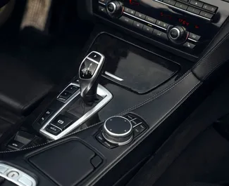 BMW 6-series Cabrio 2016 mit Antriebssystem Allradantrieb, verfügbar in Tiflis.