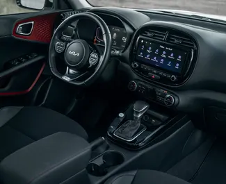 Benzin 2,0L Motor von Kia Soul 2023 zur Miete in Tiflis.