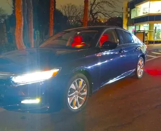 Frontansicht eines Mietwagens Honda Accord in Baku, Aserbaidschan ✓ Auto Nr.16509. ✓ Automatisch TM ✓ 0 Bewertungen.