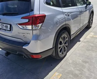 Vermietung Subaru Forester. Komfort, SUV, Crossover Fahrzeug zur Miete in Georgien ✓ Kaution Einzahlung von 300 GEL ✓ Versicherungsoptionen KFZ-HV, TKV, VKV Plus, Insassen, Diebstahlschutz.