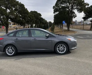 Vermietung Ford Focus. Komfort Fahrzeug zur Miete in Georgien ✓ Kaution Keine Kaution ✓ Versicherungsoptionen KFZ-HV, VKV Plus, VKV Komplett, Insassen, Diebstahlschutz, Keine Kaution.
