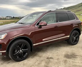 Vermietung Volkswagen Touareg. Komfort, Premium, SUV Fahrzeug zur Miete in Georgien ✓ Kaution Keine Kaution ✓ Versicherungsoptionen KFZ-HV, VKV Plus, VKV Komplett, Insassen, Diebstahlschutz, Keine Kaution.