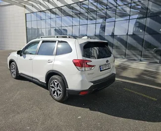 Vermietung Subaru Forester. Komfort, SUV, Crossover Fahrzeug zur Miete in Georgien ✓ Kaution Einzahlung von 350 GEL ✓ Versicherungsoptionen KFZ-HV, VKV Plus, Diebstahlschutz.