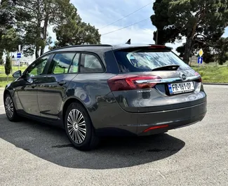 Diesel 2,0L Motor von Opel Insignia Combi 2018 zur Miete in Tiflis.