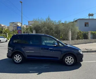 Autovermietung Volkswagen Touran Nr.16437 Automatisch in Tirana, ausgestattet mit einem 1,4L Motor ➤ Von Ira in Albanien.